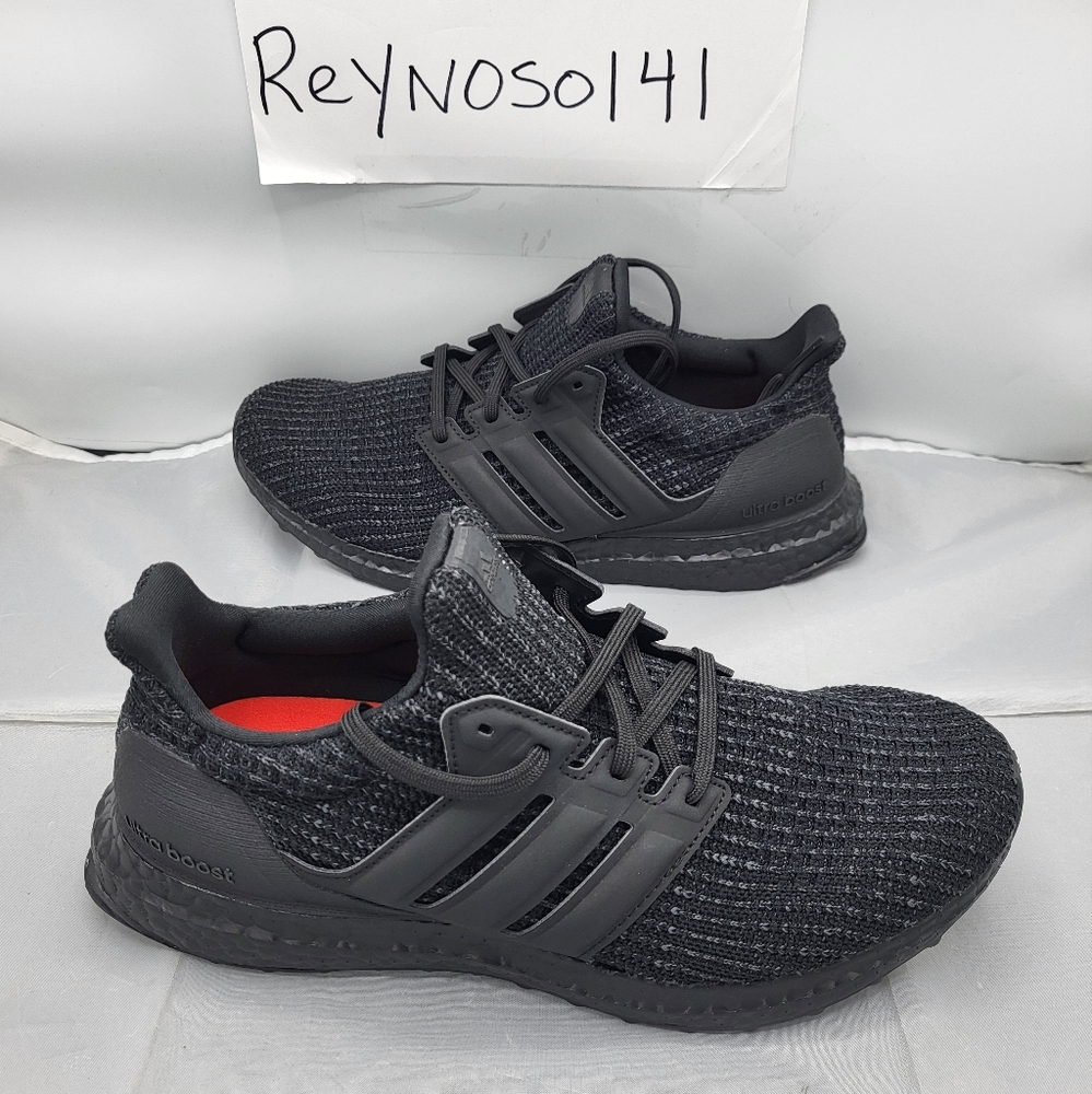 Adidas Ultraboost 4.0 DNA Tripe Black FY9121 Blackout Running Core Mens Size 8.5